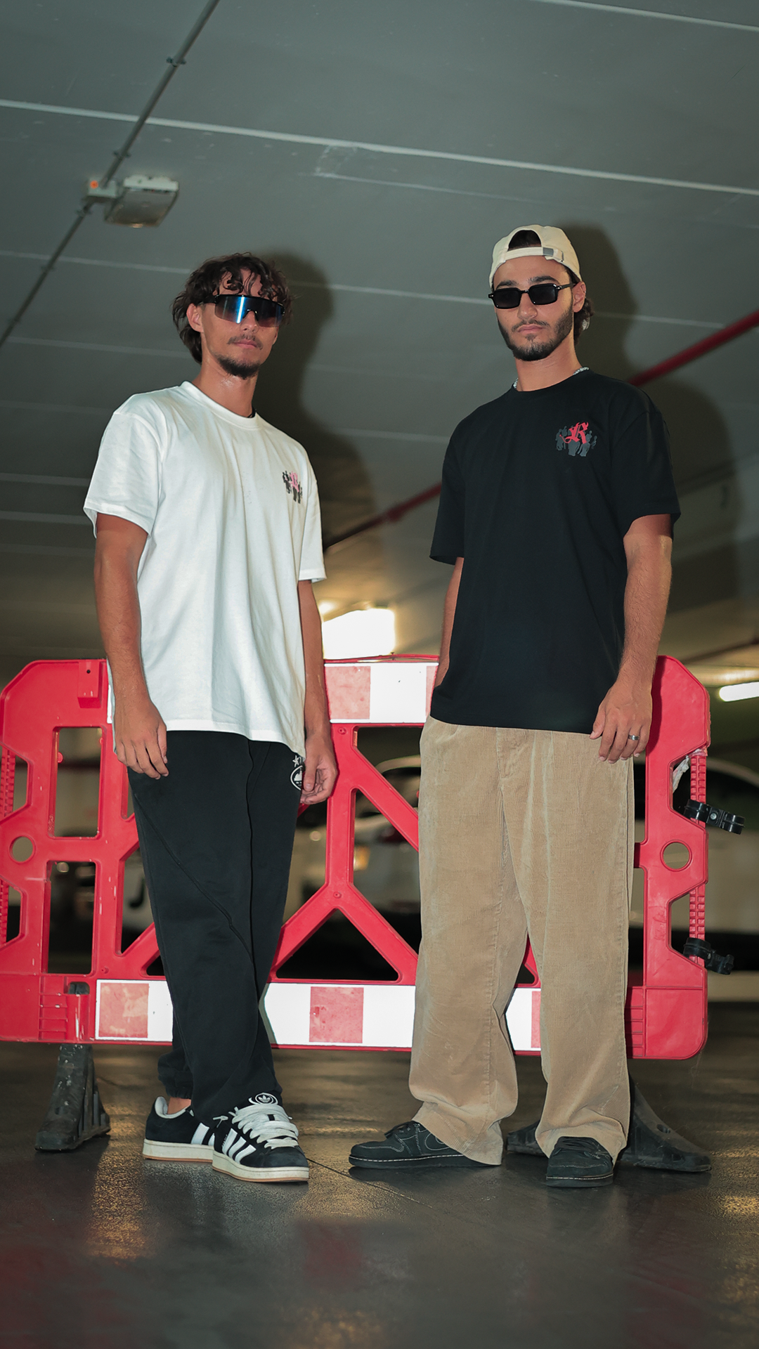 Revival Demons - חולצה שחורה